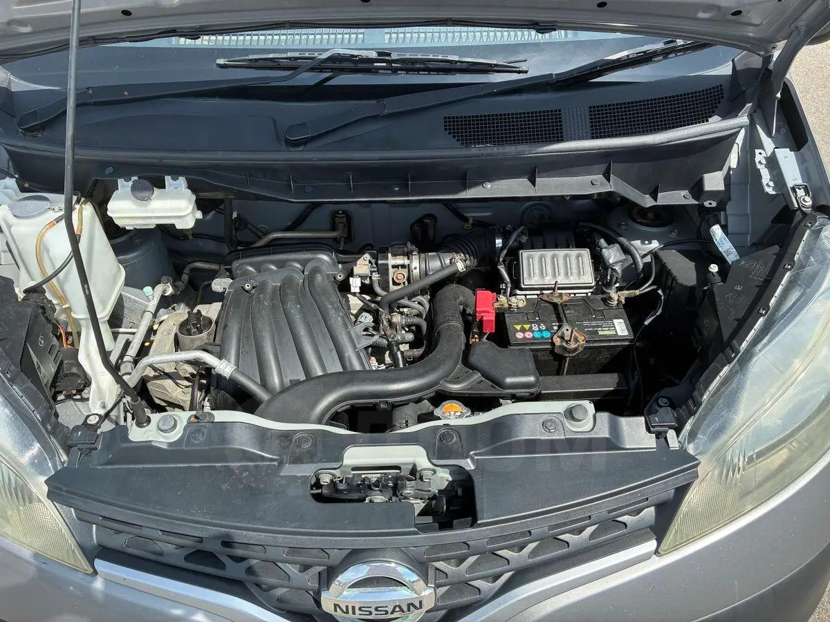 Nissan NV200 2012