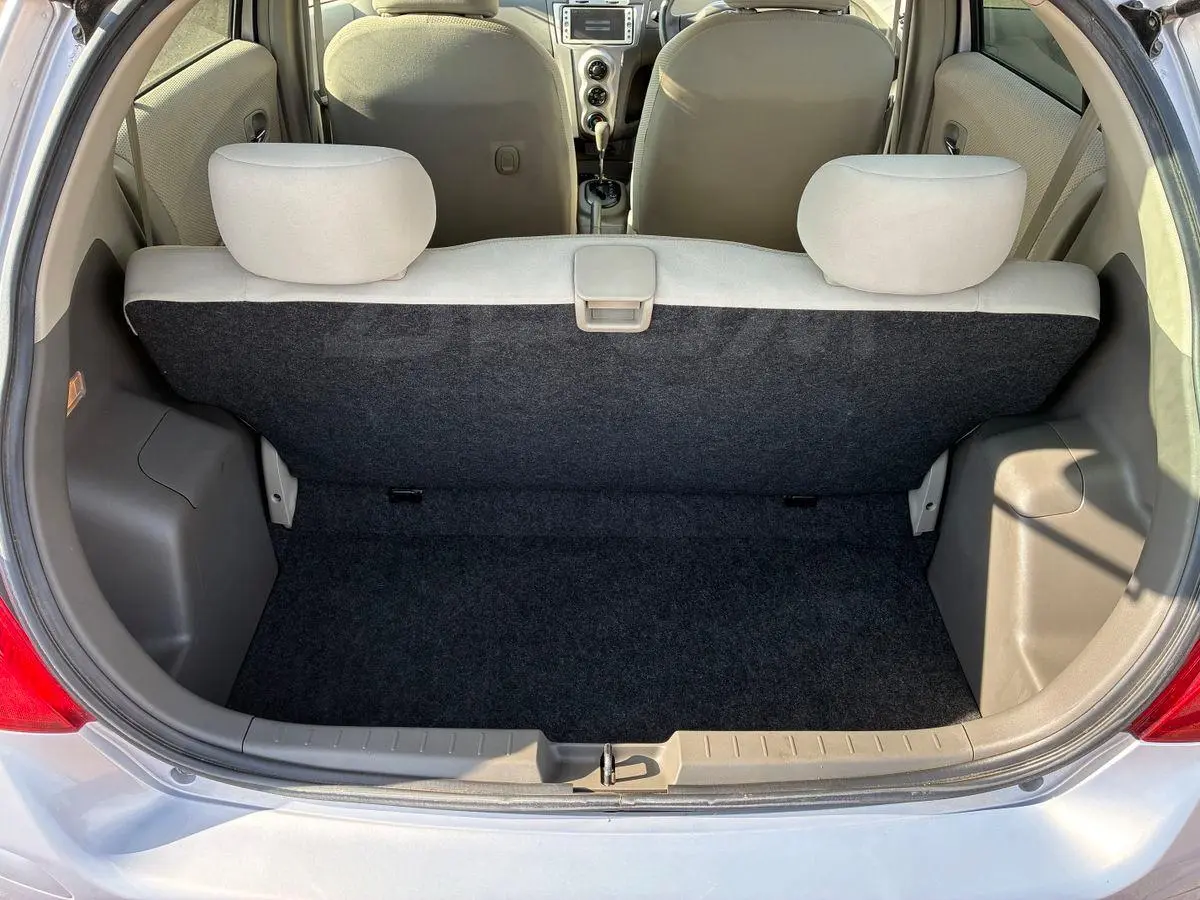 Toyota Vitz 2010