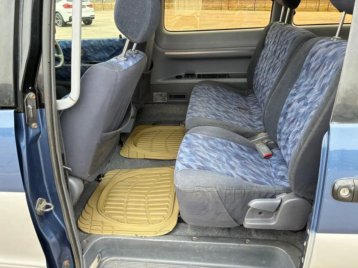 Toyota Town Ace Noah 1996