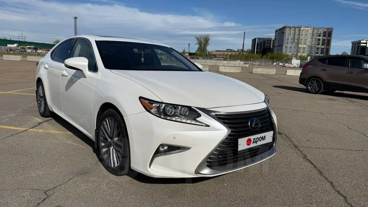 Lexus ES250 2015
